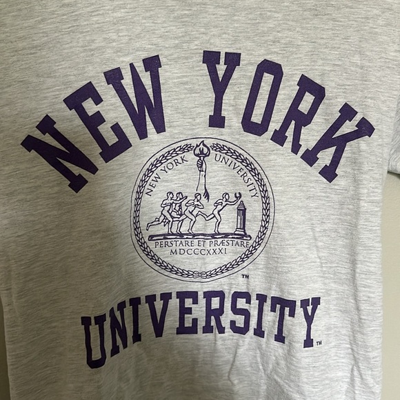 NYU New York University T-Shirt - Picture 2 of 4